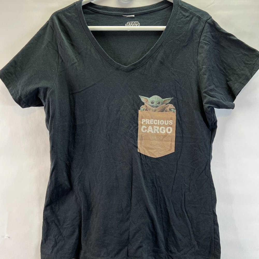 STAR Wars YODA Women's V Neck Shirt Size Large